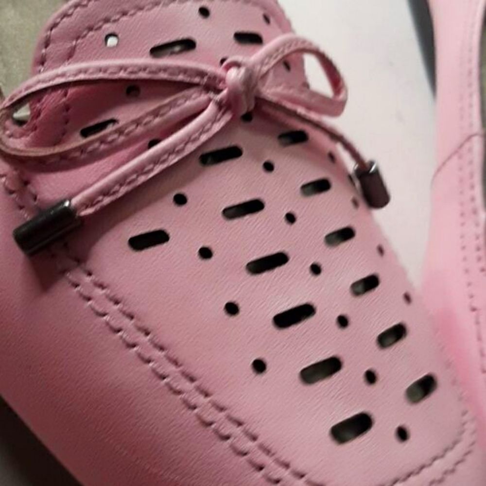 Array Pastel Pink Leather Flats - Picture 10 of 11